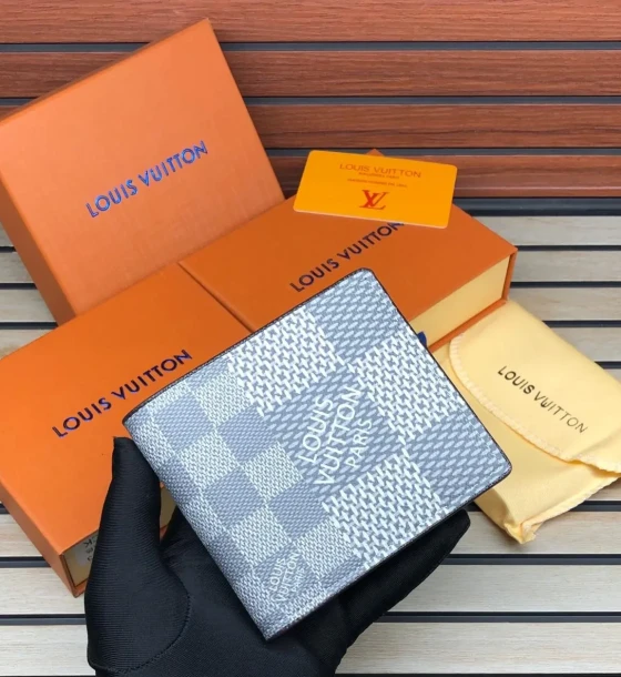 Louis Vuitton Premium Quality Wallet - 12 first copy