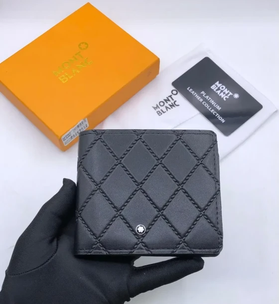 Dior Premium Quality Wallet - 3 first copy