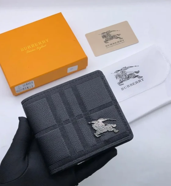 Burberry Premium Quality Wallet - 3 first copy