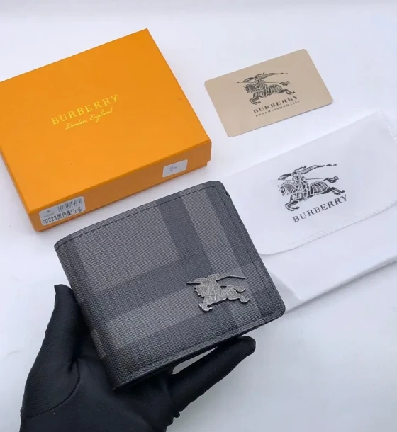 Burberry Premium Quality Wallet - 6 first copy