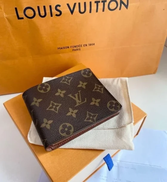 Louis Vuitton Wallet - 2 first copy