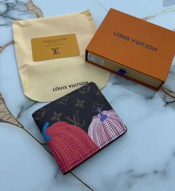 Louis Vuitton Mens Wallet - 2 first copy