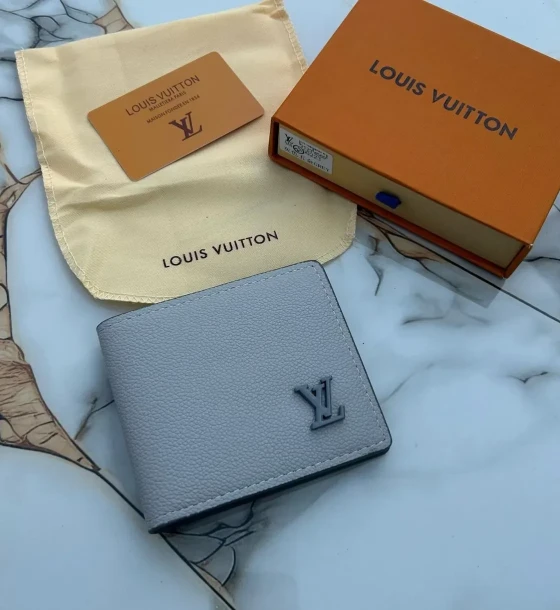 Louis Vuitton Mens Wallet - 5 first copy