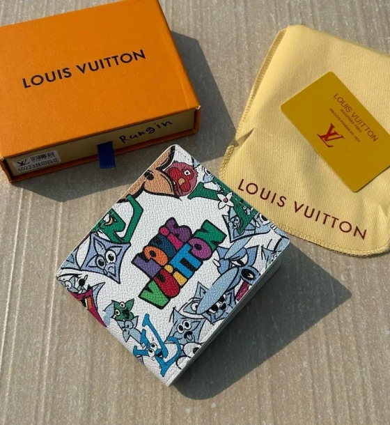 Louis Vuitton Mens Wallet - 6 first copy