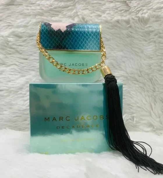 Moschino Decadence Perfume first copy