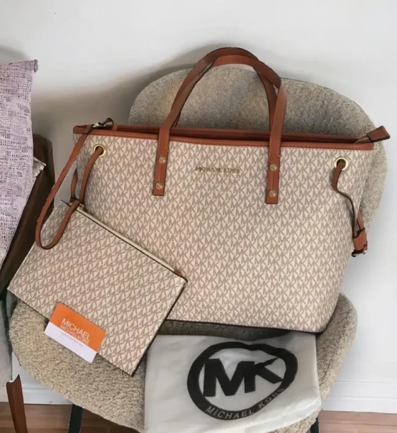 Michael Kors Jet Set Tote Bag With Pouch first copy