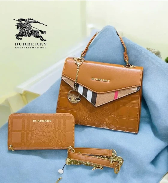 Burberry Sling Bag With Pouch first copy