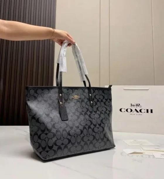 Coach Tote With Zip Bag first copy