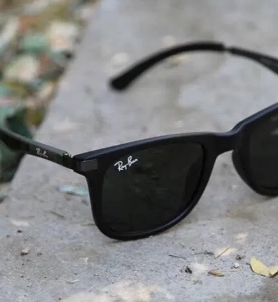 Wayfarer Sunglasses first copy