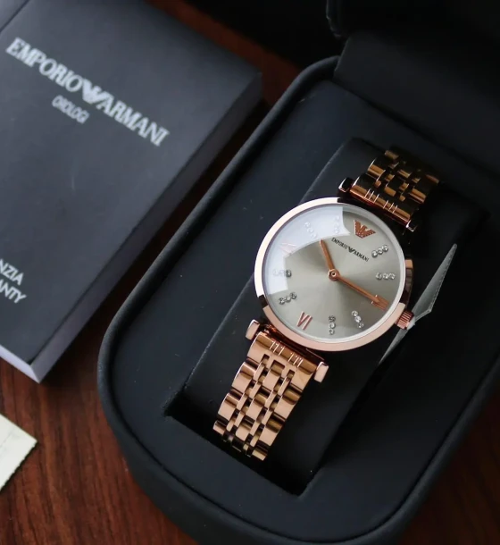 Armani Diamonds Zoom Face Womens Watch first copy