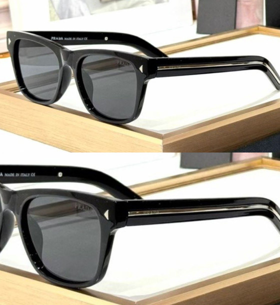 Prada PR02D Wayfarer sunglasses first copy