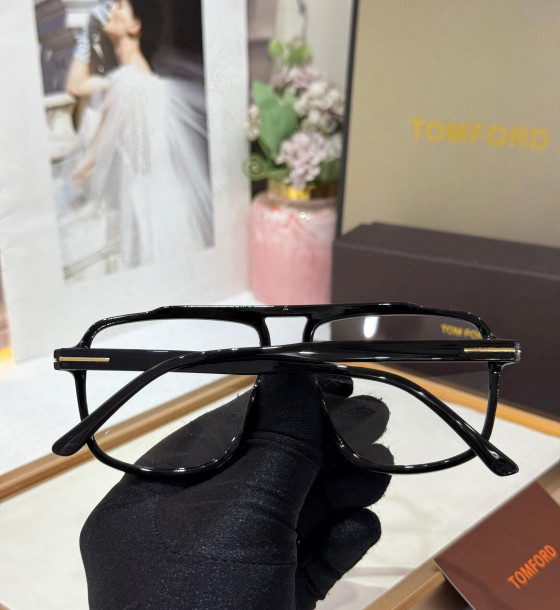 Tom Ford T524F EYEGLASSES first copy