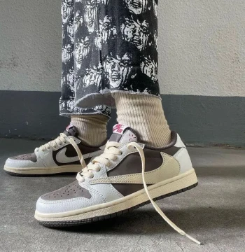 Jordan TRAVIS SCOTT Reverse MOCHA SHOES first copy