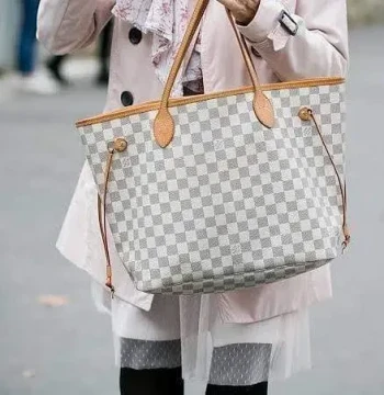 Louis Vuitton Neverfull White Tote With Wallet first copy