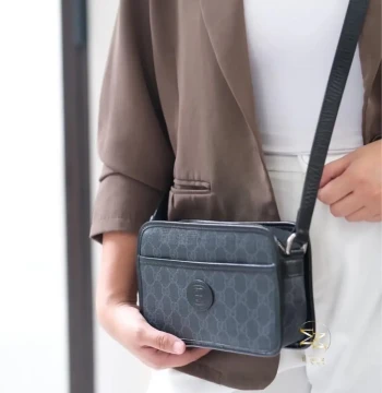 Gucci Gg Supreme Unisex Sling Bag first copy