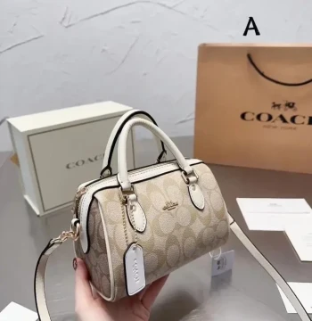 Louis Vuitton Small Speedy Bag first copy
