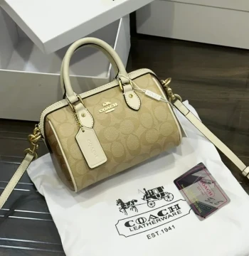 Louis Vuitton Small Speedy Bag first copy