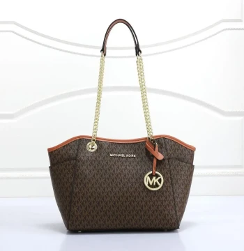 Michael Kors Jet Set Shoulder Bag first copy