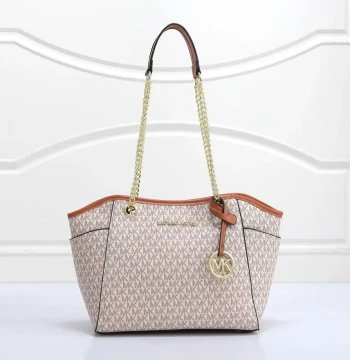 Michael Kors Jet Set Shoulder Bag first copy