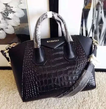 Givenchy Gg Antigona Bag first copy
