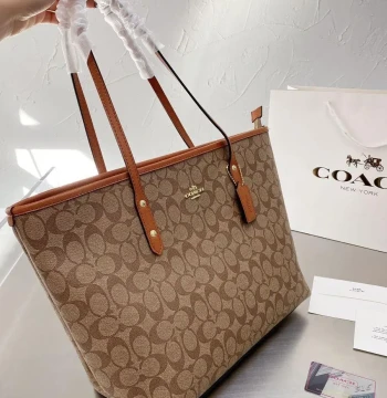 Coach Tote With Zip Bag first copy