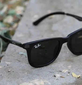 Wayfarer Sunglasses first copy