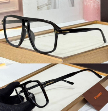 Tom Ford T524F EYEGLASSES first copy