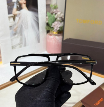 Tom Ford T524F EYEGLASSES first copy